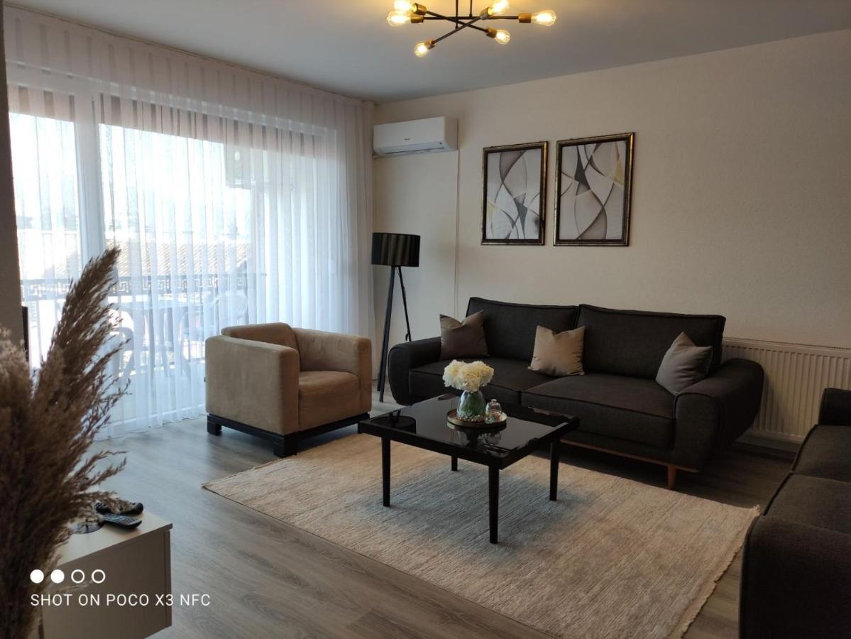 Apartment Prizreni-Free Private Parking מראה חיצוני תמונה