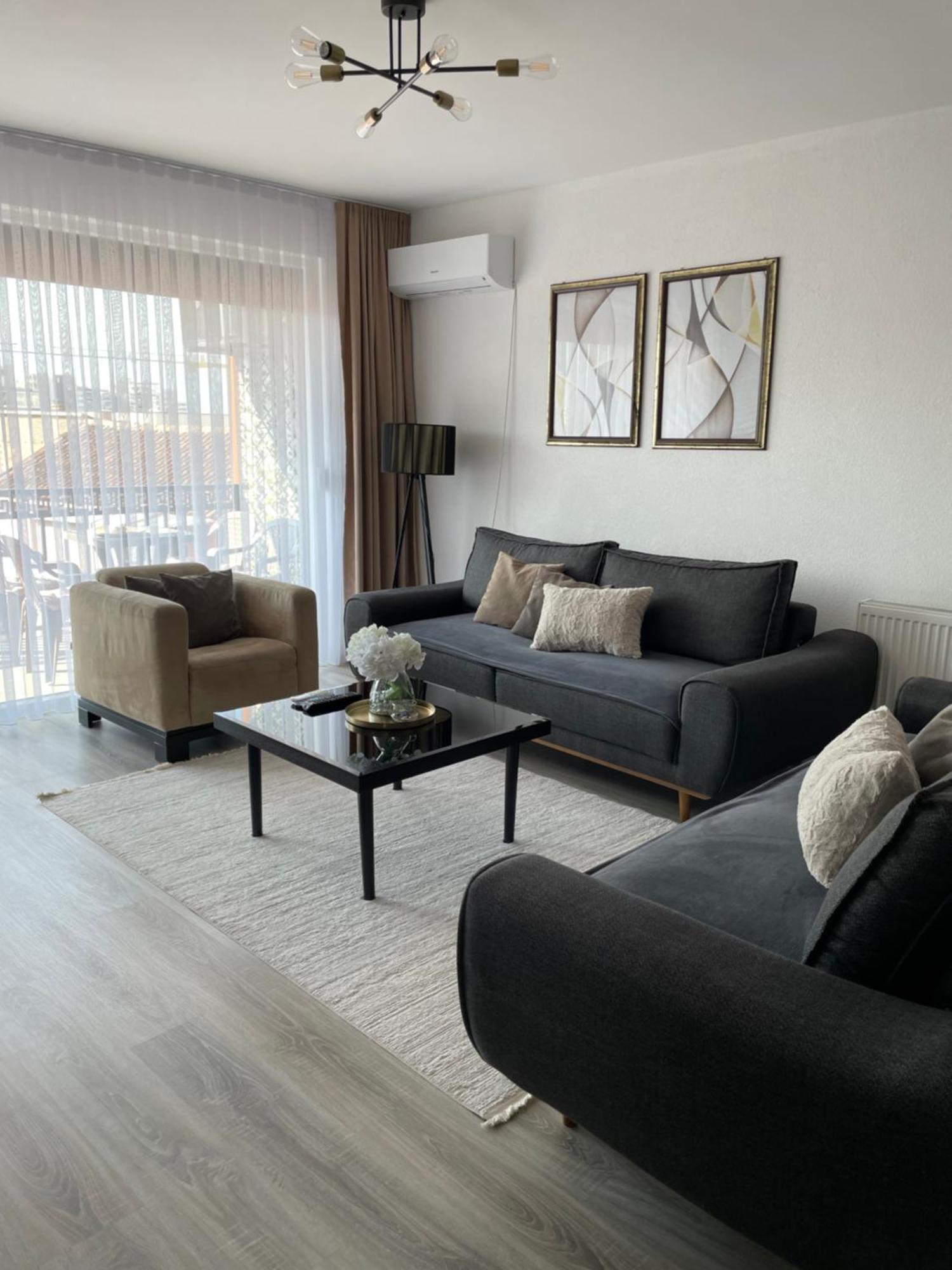 Apartment Prizreni-Free Private Parking מראה חיצוני תמונה