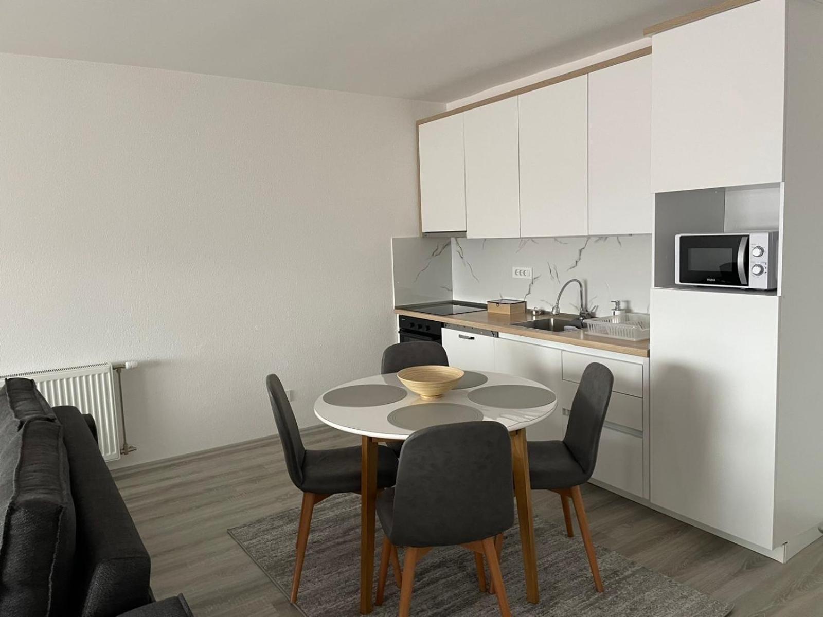 Apartment Prizreni-Free Private Parking מראה חיצוני תמונה